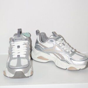 NEW Reebok Leather Charge Athletic UNISEX Sneakers Silver/White/Multi